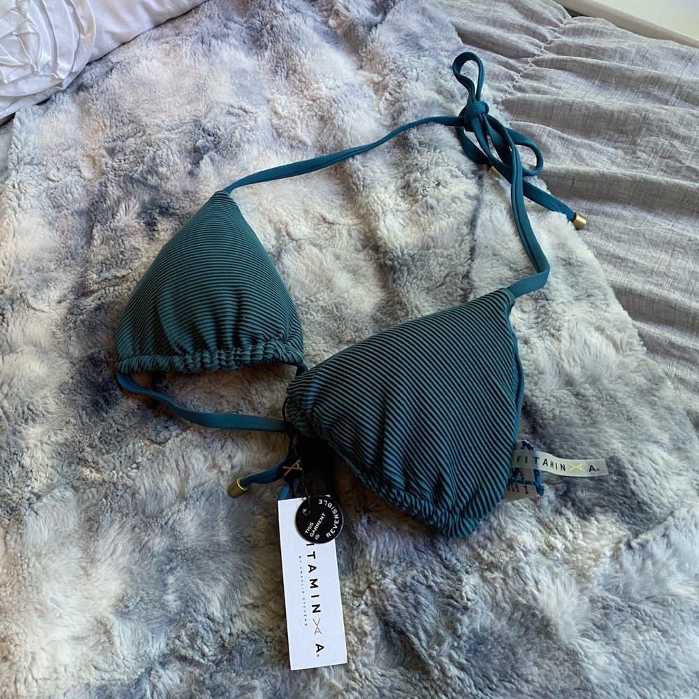 Vitamin A Gia Reversible Triangle Top